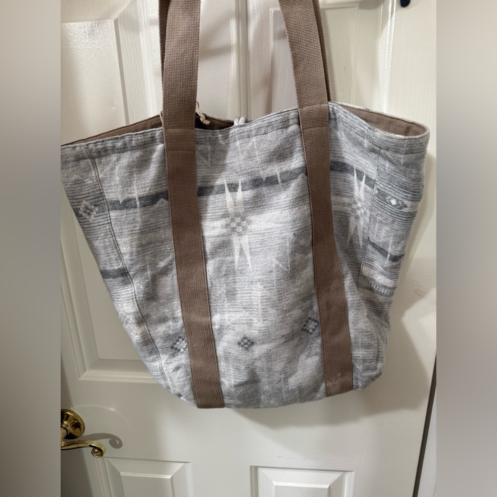 Faherty Gray Aztec Patterned Tote Bag - image 1